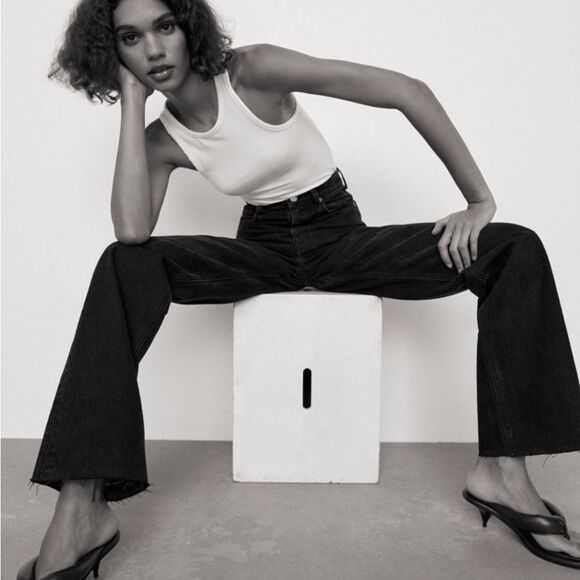 Zara Cropped Frayed Hem Denim Black Size 0 NWT - Picture 1 of 7